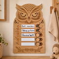 Eulen-Aufgabentafel aus Holz für Kinder mit beschreibbaren Aufgabenfeldern und Schiebereglern