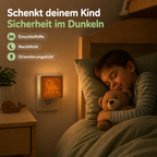 Schlafendes Kind mit Löwe-Nachtlicht aus Holz als sanfte Orientierung im Dunkeln