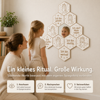 Mutter und Kind nutzen den Mutmach-Spiegel Einhorn in weiß als tägliches Ritual für Selbstvertrauen und Selbstliebe