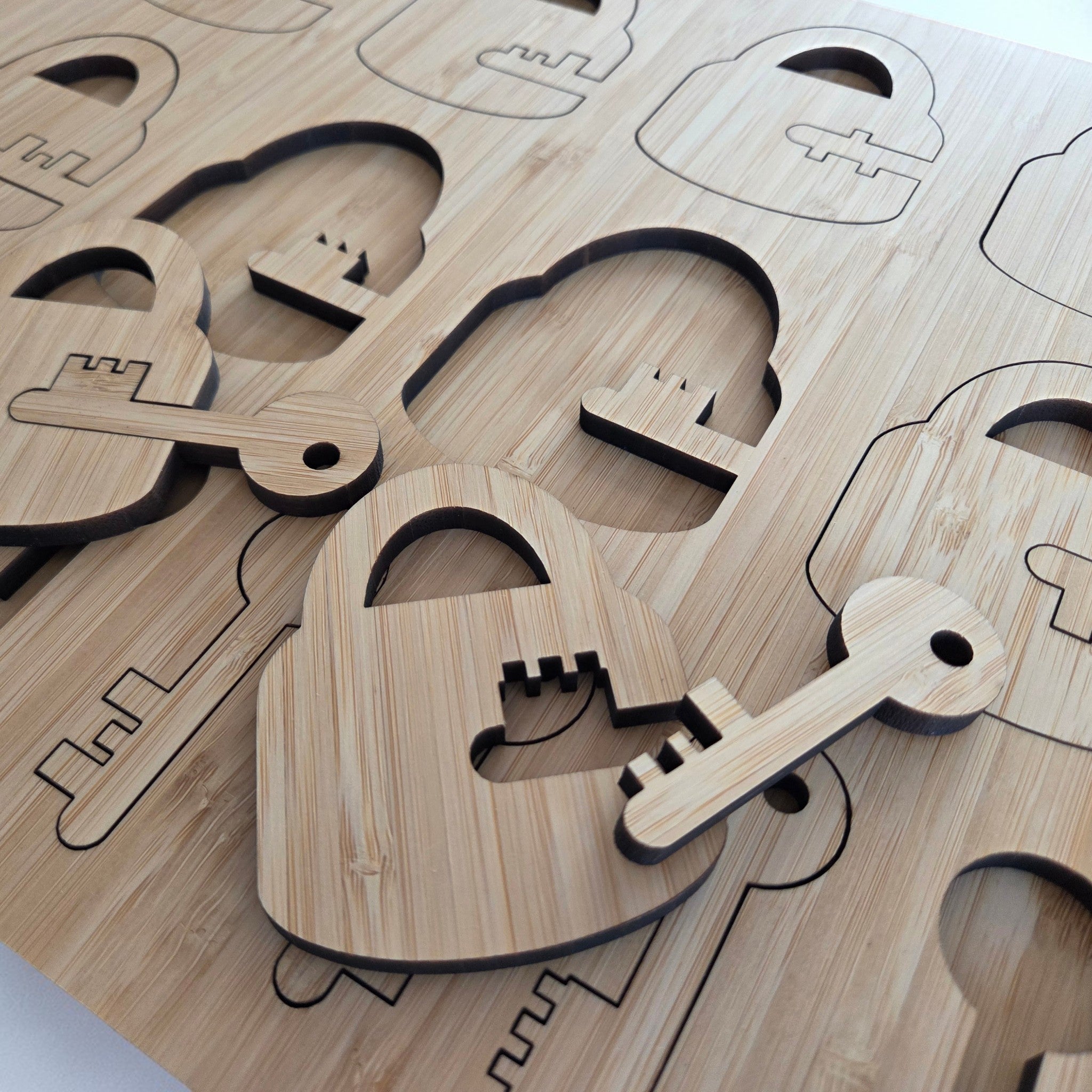 Schlüssel- & Schloss-Puzzle aus Bambus - 2
