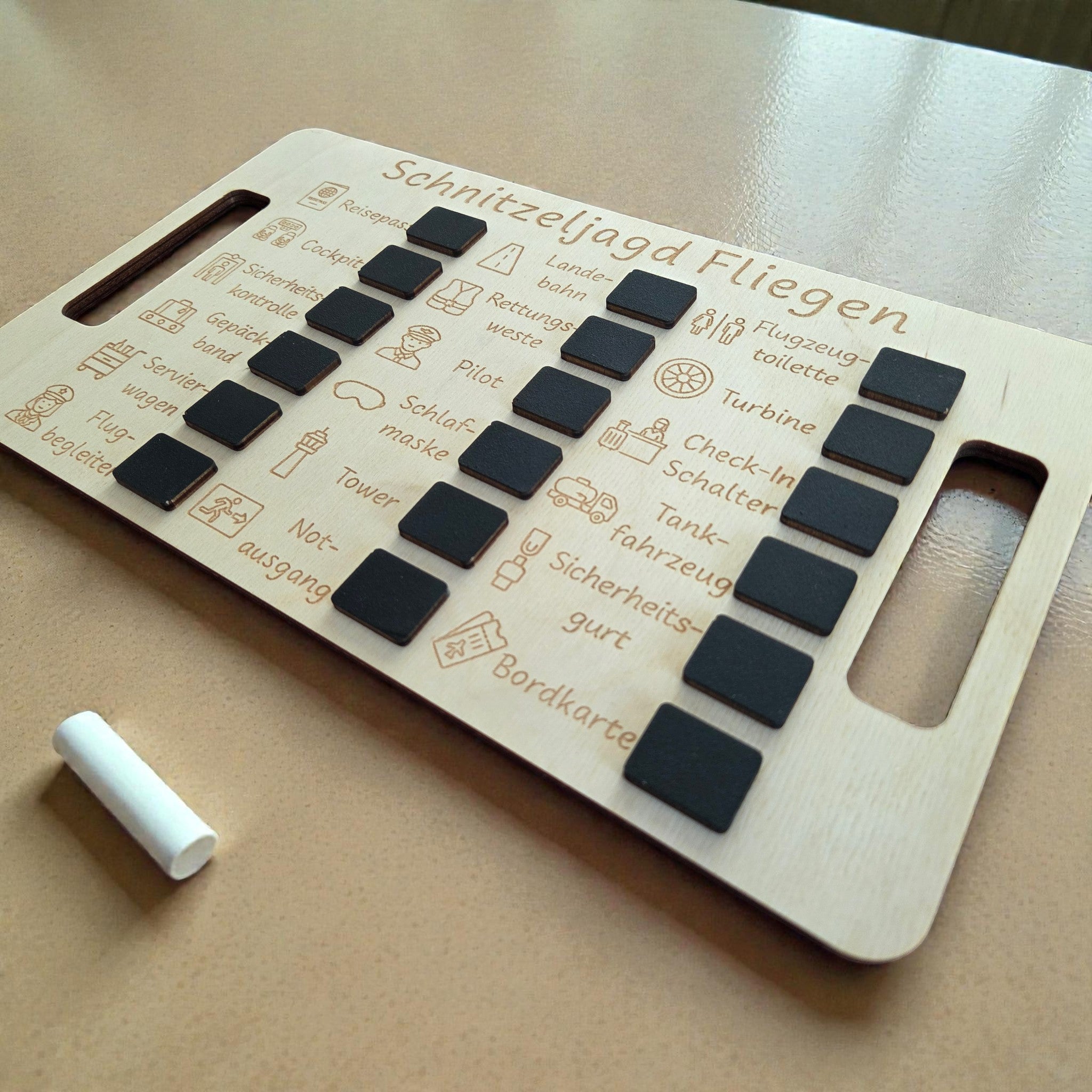 Schnitzeljagd Board "Fliegen" aus Holz - 1